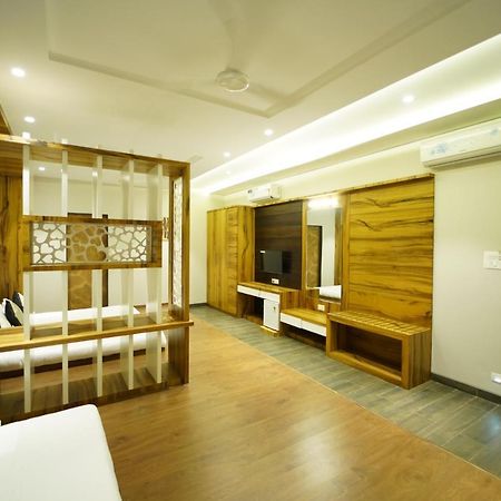 Hotel The Royal Inn Baramati Exterior foto