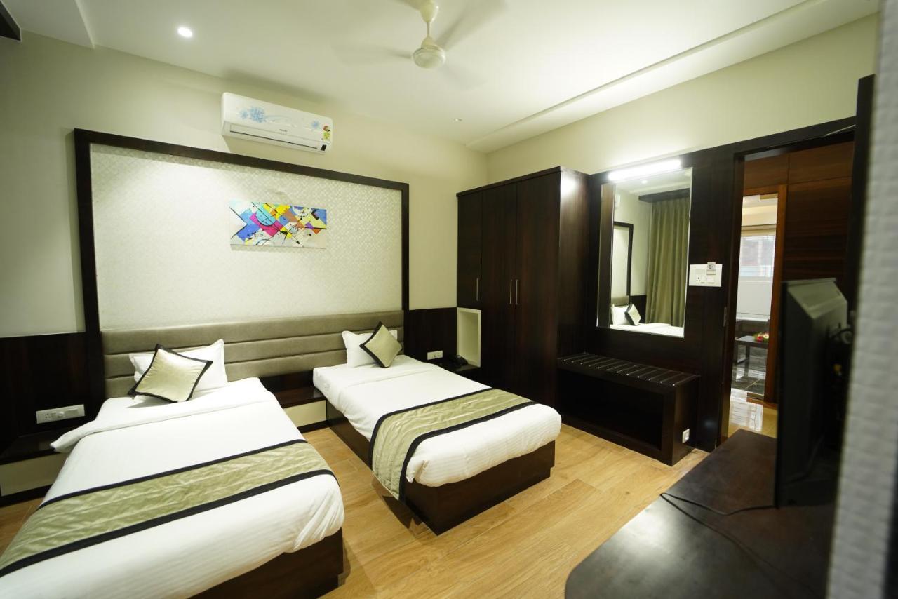 Hotel The Royal Inn Baramati Exterior foto